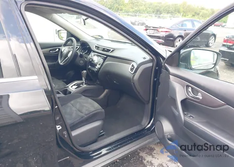 2015 Nissan Rogue Sv z USA, uszkodzony, nr VIN 5N1AT2MV3FC913349